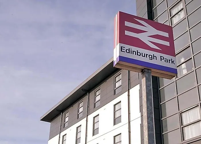 Premier Inn Premier Inn Edinburgh Park